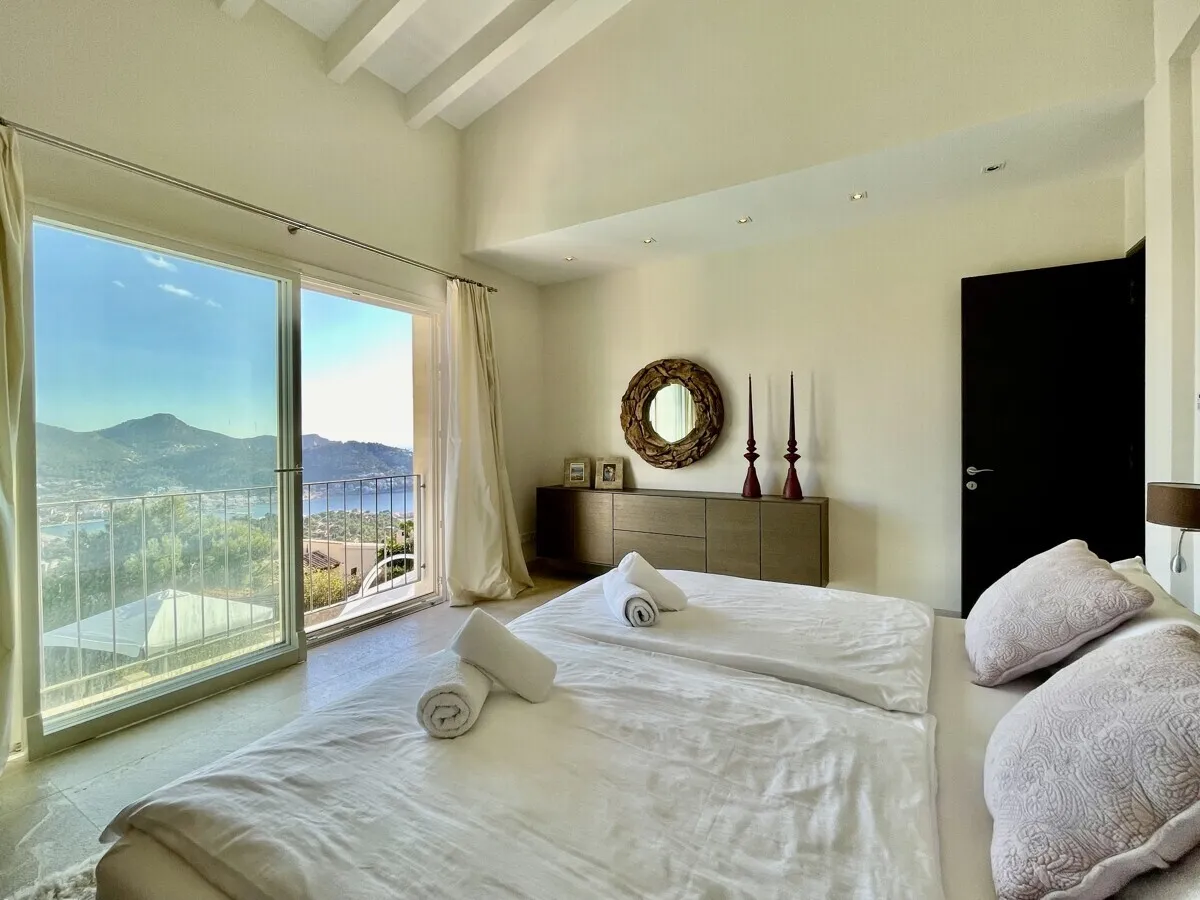 Luxury villa with stunning views of Port d'Andratx, Andratx